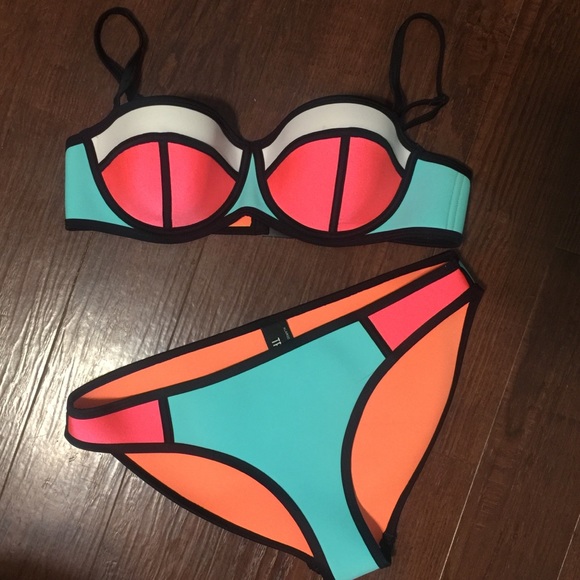 triangl swimwear Other - NWOT TRIANGL BIKINI